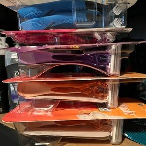 Set a five disposable razors